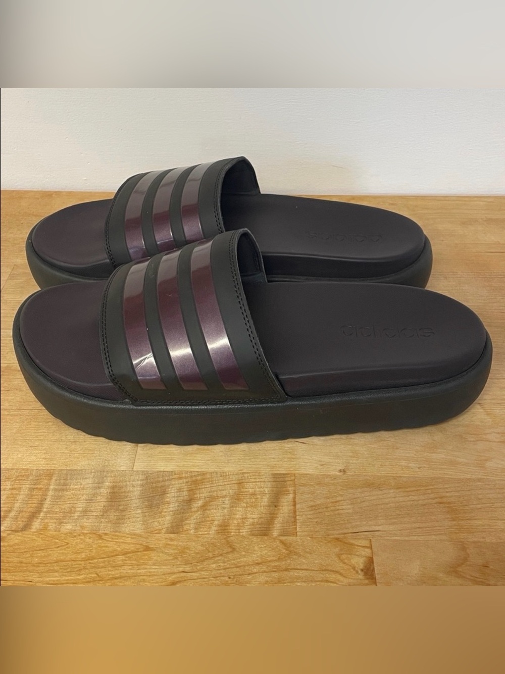 Adidas Women’s Adilette Platform Sportswear Slide Sandal size 11